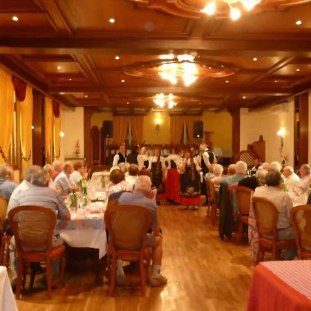 ホテル Au Cep De Vigne 3*