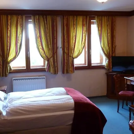 Au Cep De Vigne ホテル