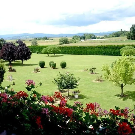 Au Cep De Vigne ホテル