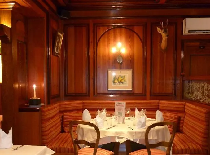 Au Cep De Vigne Otel 3*