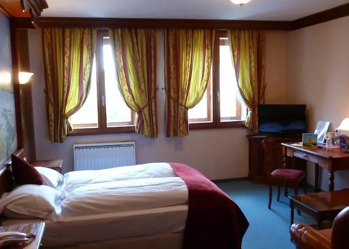 Au Cep De Vigne Otel